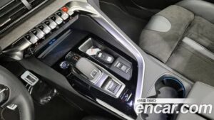 Peugeot 3008 1.5 BlueHDi GT 2021 года из Южной Кореи