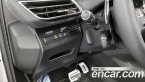 Peugeot 3008 1.5 BlueHDi GT 2021 года из Южной Кореи