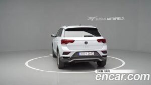 Volkswagen T-Roc 2.0 TDI Premium 2021 года из Южной Кореи