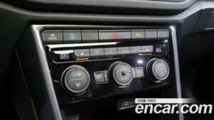 Volkswagen T-Roc 2.0 TDI Premium 2022 года из Южной Кореи