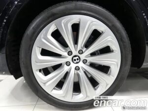 Bentley Bentayga 4.0 V8 2021 года из Южной Кореи