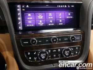 Bentley Bentayga 4.0 V8 2021 года из Южной Кореи