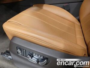 Bentley Bentayga 4.0 V8 2021 года из Южной Кореи