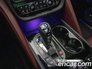 Bentley Bentayga 4.0 V8 2021 года из Южной Кореи