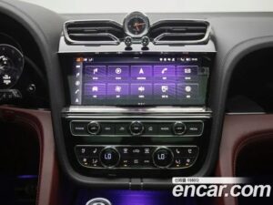 Bentley Bentayga 4.0 V8 2021 года из Южной Кореи