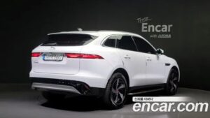 Jaguar F-PACE D200 S 2021 года из Южной Кореи
