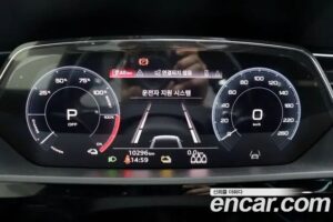 Audi e-tron 55 4WD 2022 года из Южной Кореи