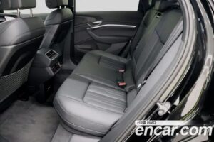 Audi e-tron 55 4WD 2022 года из Южной Кореи