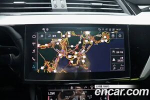 Audi e-tron 55 4WD 2022 года из Южной Кореи