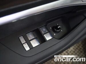 Audi A7 55 TFSI 4WD Premium 2022 года из Южной Кореи
