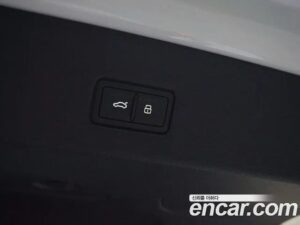 Audi A7 55 TFSI 4WD Premium 2022 года из Южной Кореи