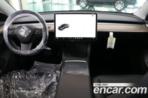 Tesla Model 3 Standard RANGE Plus 2022 года из Южной Кореи
