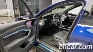 Audi e-tron 55 4WD 2022 года из Южной Кореи