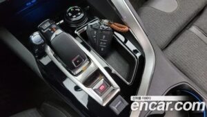 Peugeot 5008 1.5 BlueHDi GT Line 2021 года из Южной Кореи