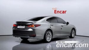 Lexus ES Luxury Plus 2021 года из Южной Кореи