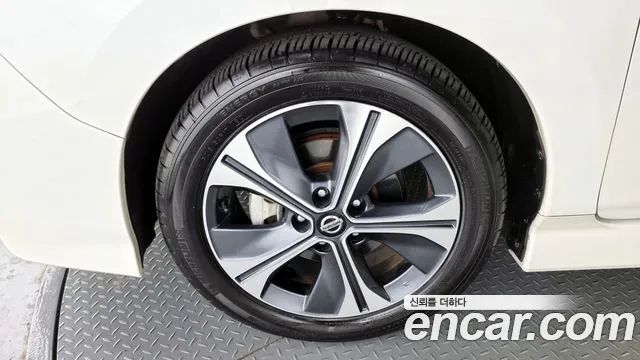 33714761_005.jpg Nissan Leaf EV SL 2019 года из Южной Кореи