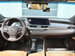 Lexus ES Executive 2021 года из Южной Кореи
