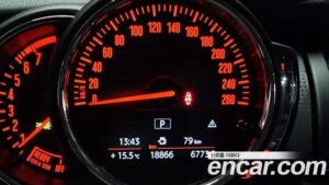 Mini Cooper 5Door DEFAULT 2020 года из Южной Кореи
