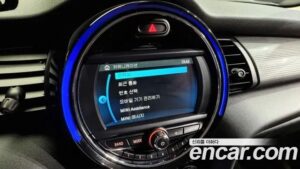 Mini Cooper 5Door DEFAULT 2020 года из Южной Кореи