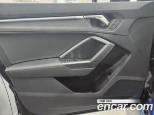 Audi Q3 35 TDI Premium Sportback 2022 года из Южной Кореи