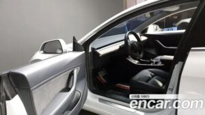 Tesla Model 3 Performance 2020 года из Южной Кореи