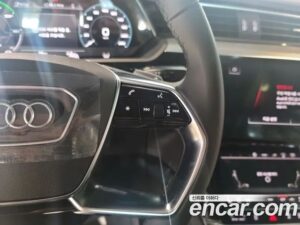 Audi e-tron 55 4WD Sportback 2022 года из Южной Кореи