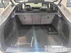 Audi e-tron 55 4WD Sportback 2022 года из Южной Кореи
