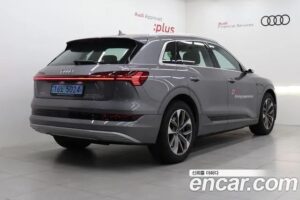 Audi e-tron 55 4WD 2022 года из Южной Кореи