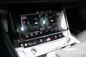 Audi e-tron 55 4WD 2022 года из Южной Кореи