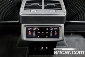 Audi e-tron 55 4WD 2022 года из Южной Кореи