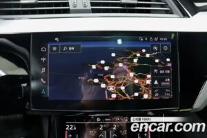 Audi e-tron 55 4WD 2022 года из Южной Кореи