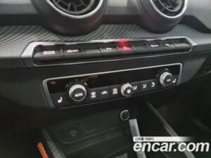 Audi Q2 35 TDI Premium 2020 года из Южной Кореи