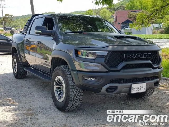 Dodge Ram Pick Up 6.2 2021 года из Кореи