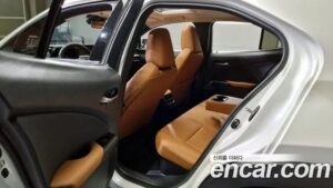 Lexus UX 2.0 2WD 2020 года из Южной Кореи