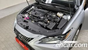 Lexus ES Executive 2022 года из Южной Кореи