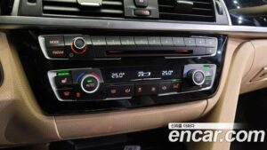 BMW Gran Turismo GT 320d xDrive 2020 года из Южной Кореи