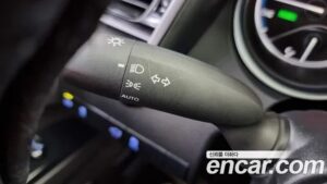 Toyota Camry 2.5 XLE HYBRID 2021 года из Южной Кореи