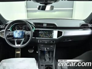 Audi Q3 35 TDI Premium Sportback 2022 года из Южной Кореи