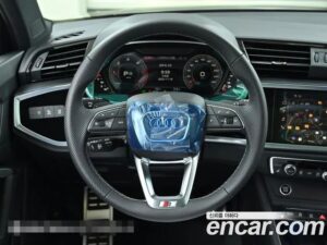 Audi Q3 35 TDI Premium Sportback 2022 года из Южной Кореи