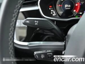 Audi Q3 35 TDI Premium Sportback 2022 года из Южной Кореи