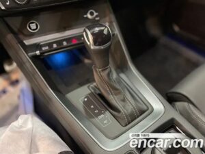 Audi Q3 35 TDI 4WD Premium 2022 года из Южной Кореи