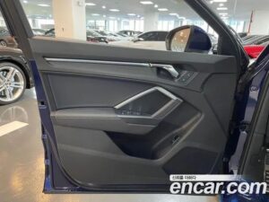 Audi Q3 35 TDI 4WD Premium 2022 года из Южной Кореи