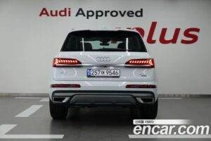 Audi Q7 45 TDI 4WD Premium 2022 года из Южной Кореи