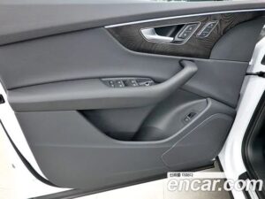 Audi Q7 45 TDI 4WD Premium 2022 года из Южной Кореи