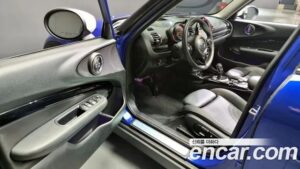 Mini Clubman High 2020 года из Южной Кореи