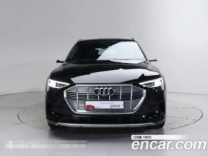 Audi e-tron 55 4WD 2022 года из Южной Кореи