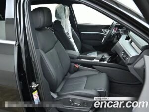 Audi e-tron 55 4WD 2022 года из Южной Кореи