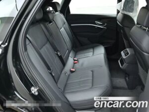 Audi e-tron 55 4WD 2022 года из Южной Кореи