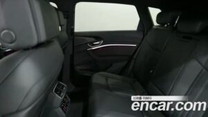 Audi e-tron 55 4WD 2022 года из Южной Кореи