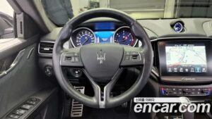Maserati Ghibli 3.0 Дизель GranLusso 2020 года из Южной Кореи